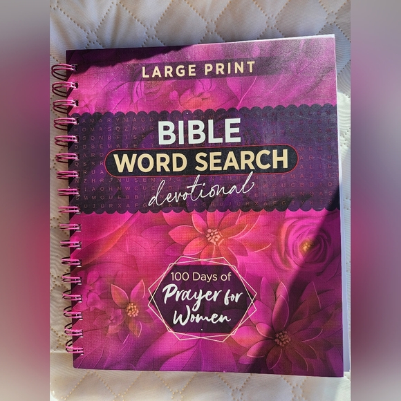 Bible Word Search Devotional Book Prayers For Women - Picture 2 of 3